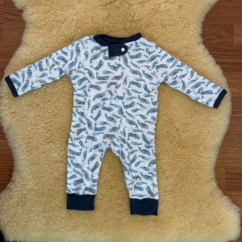 Burt's Bees Baby Blue and White Whale Print One Piece size Newborn EUC